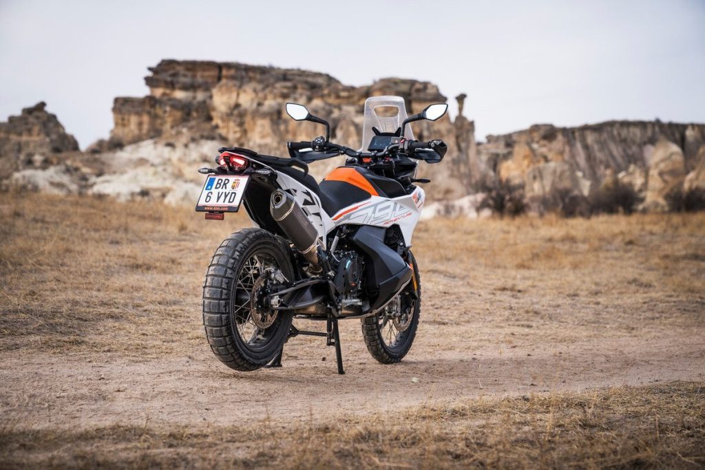 KTM 790 Adventure rear end