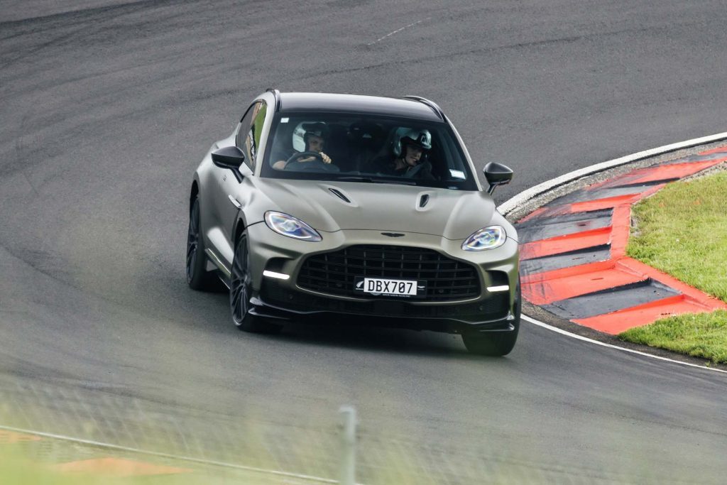 Aston Martin DBX707 racing