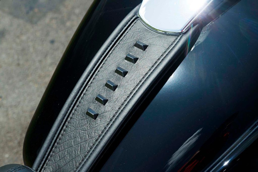 Harley-Davidson Softail Heritage leather
