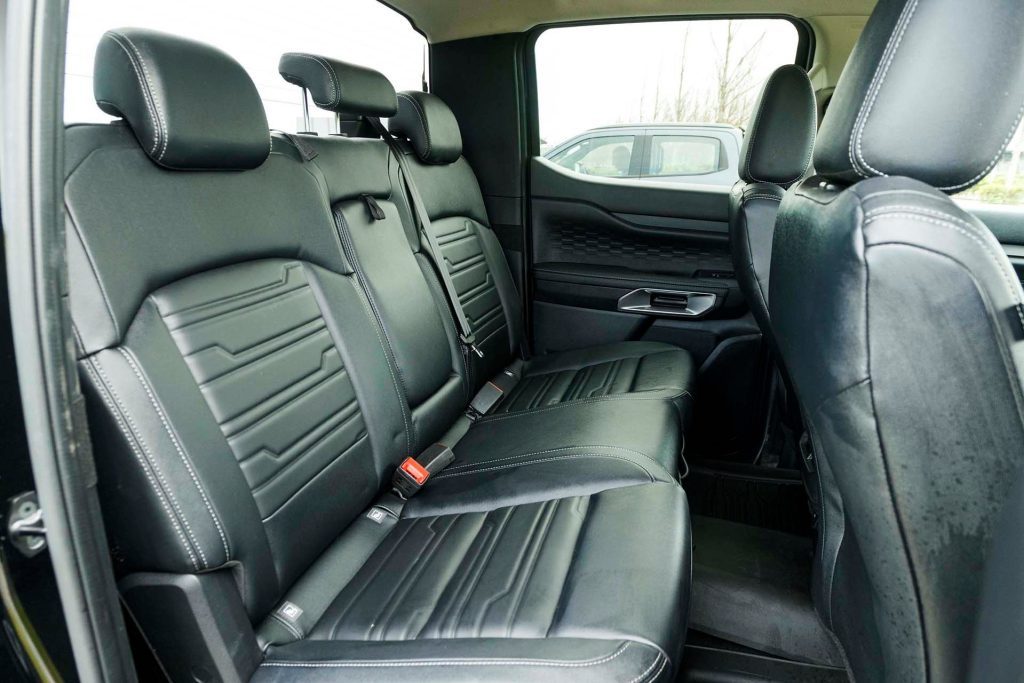 Ford Ranger Sport back seat