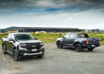 Ford Ranger Sport vs 2022 Mazda BT-50 Takami front static