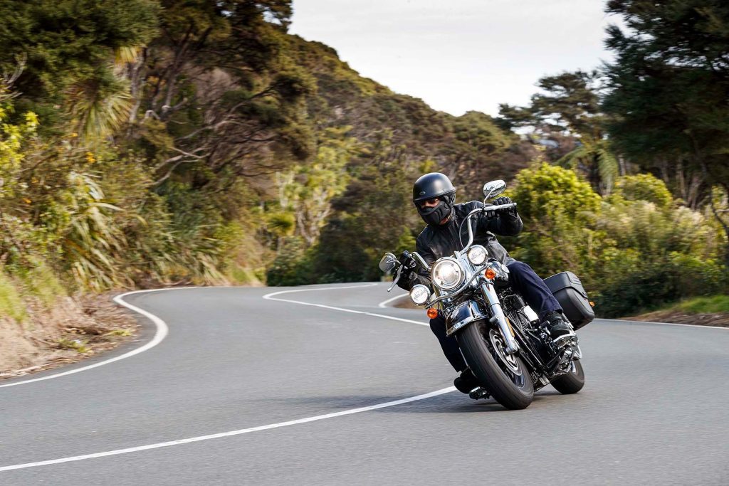 Harley-Davidson Softail Heritage cornering