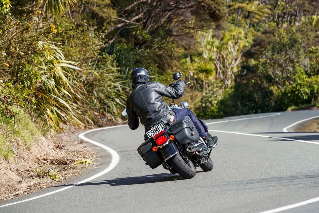 Harley-Davidson Softail Heritage rear cornering