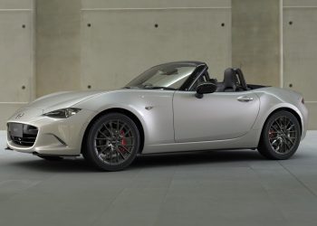 Mazda MX-5 side view in Platinum Quartz Metallic