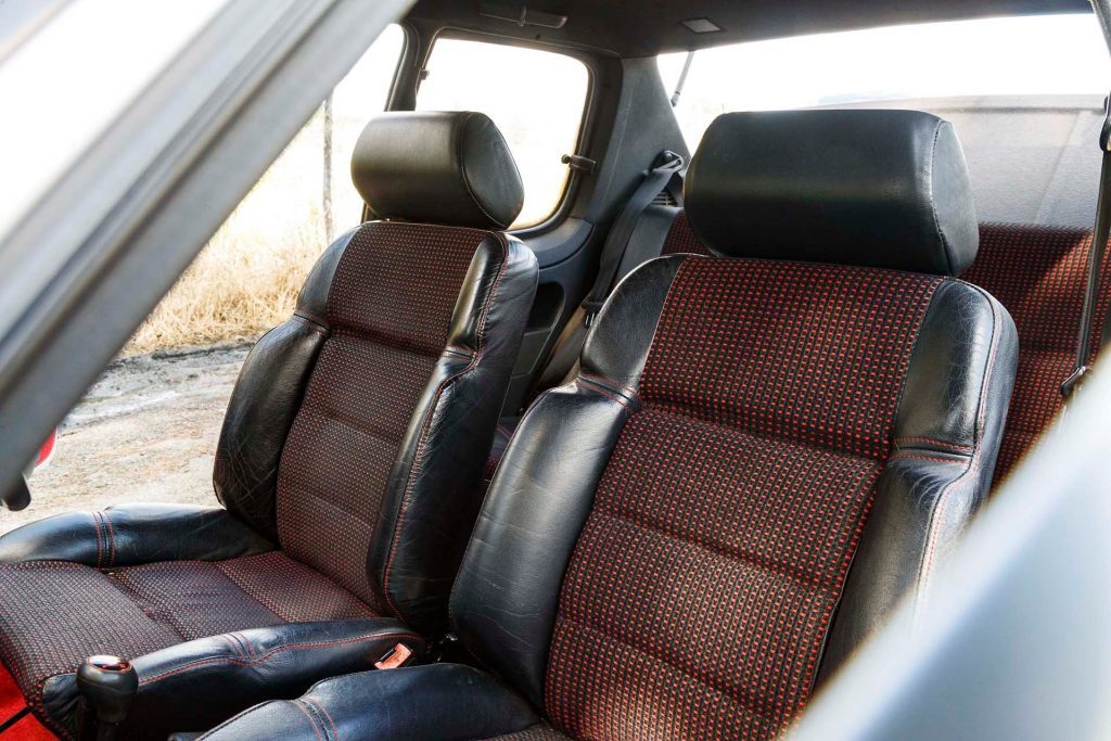 Peugeot 205 GTi seats