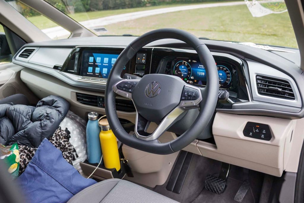Volkswagen Multivan Family PHEV interior