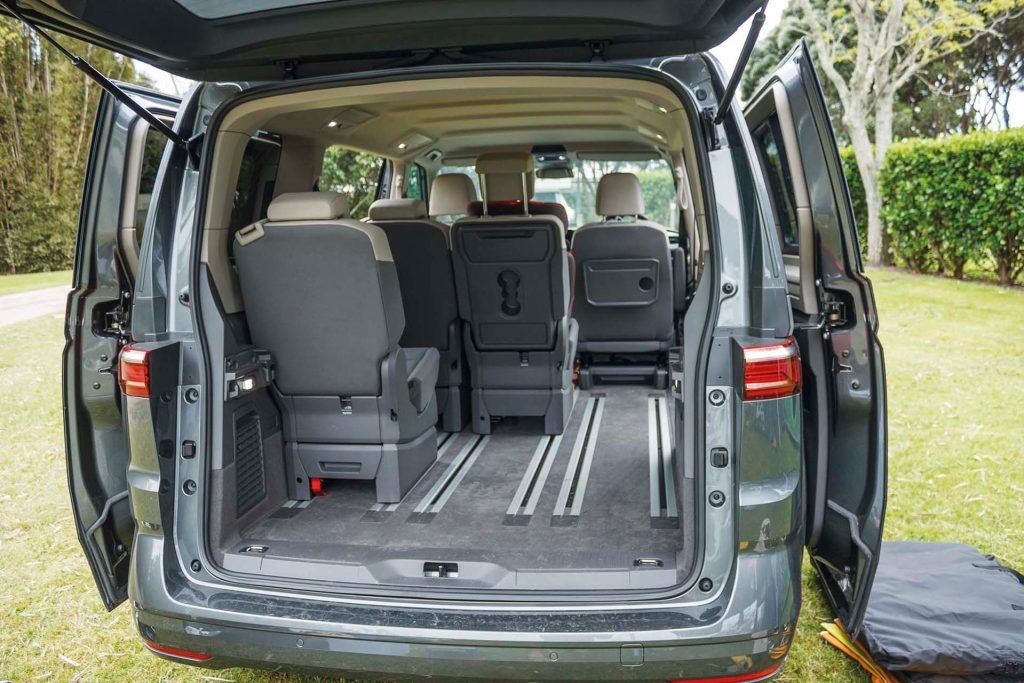 Volkswagen Multivan Family PHEV boot