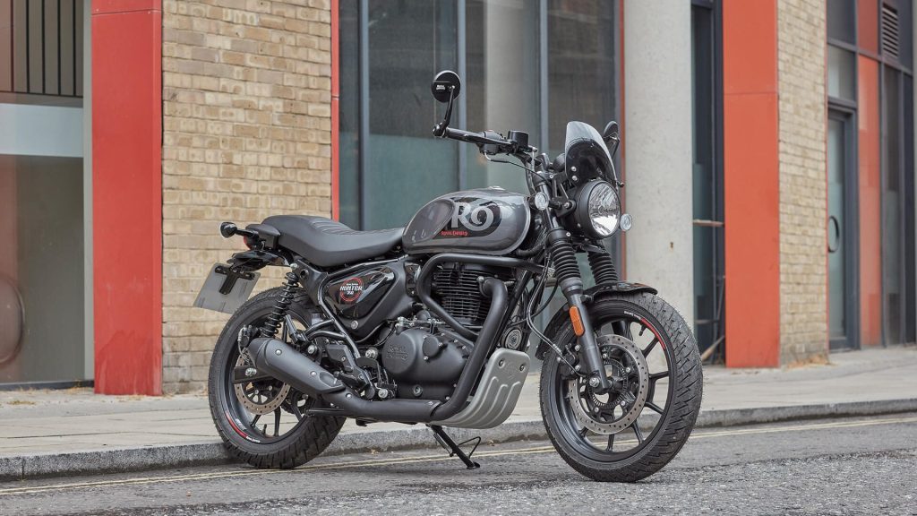Royal Enfield Hunter 350 parked in front of wall