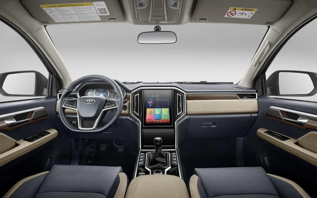 JAC T9 interior view