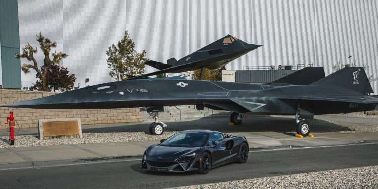 McLaren Artura next to Lockheed Martin Skunk Works Darkstar