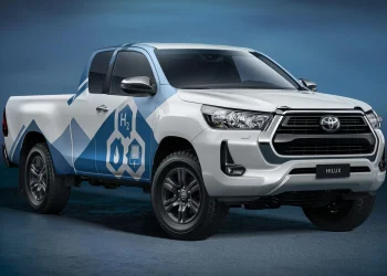 Hydrogen fuel cell Toyota Hilux front three quarter view