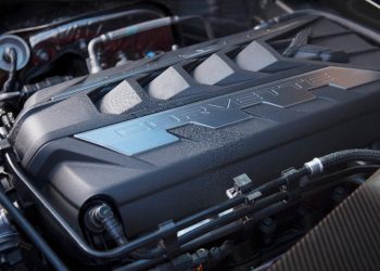 Chevrolet Corvette V8 engine
