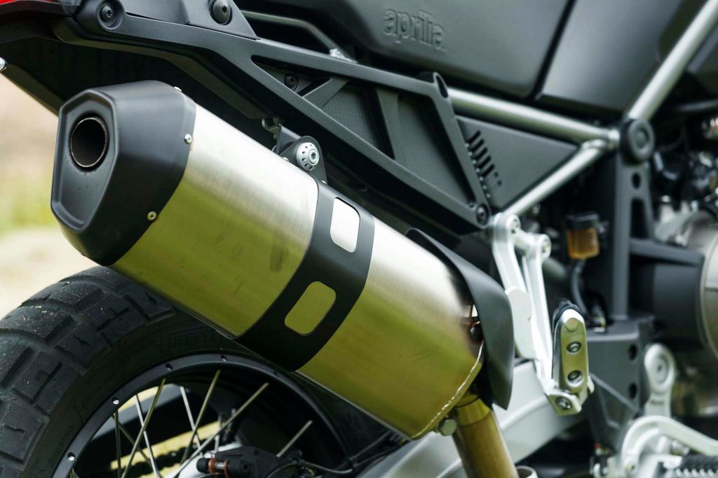 Aprilia Tuareg 660 exhaust