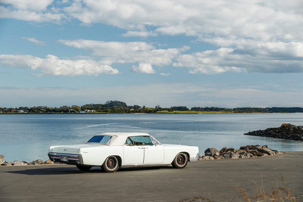 1967 Lincoln Continental Convertible static with roof closed