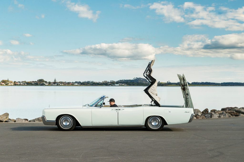 1967 Lincoln Continental Convertible roof in operation