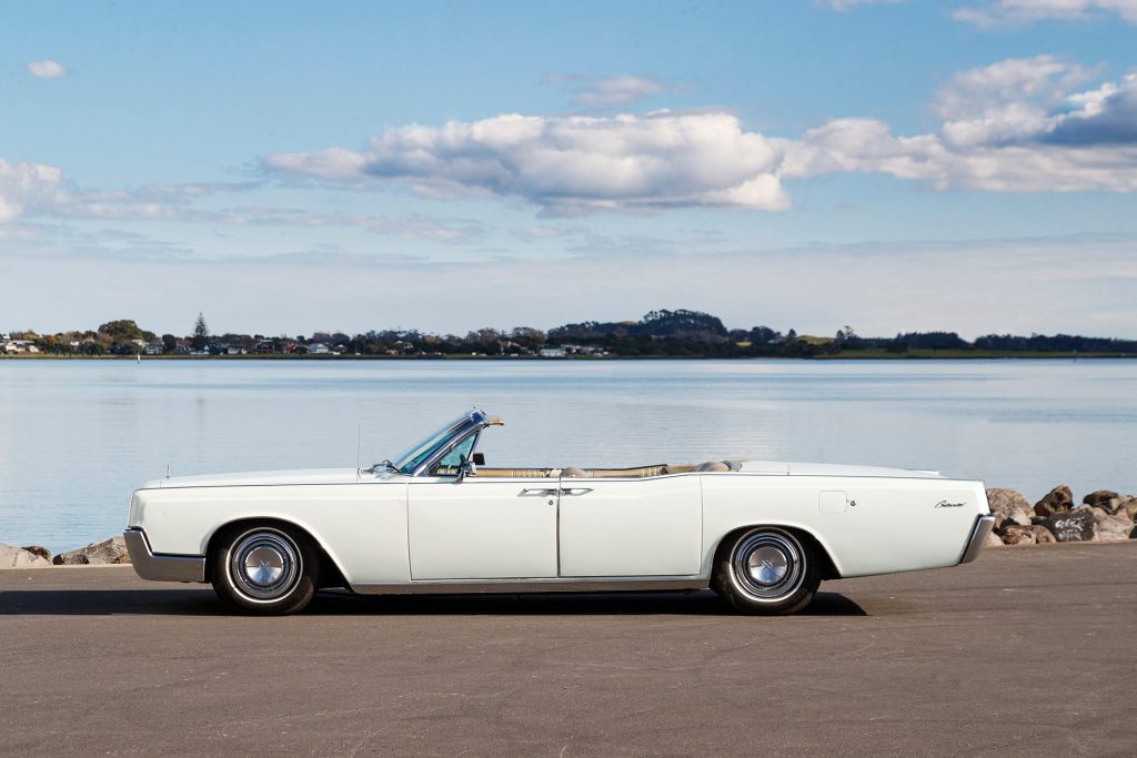 1967 Lincoln Continental Convertible side profile