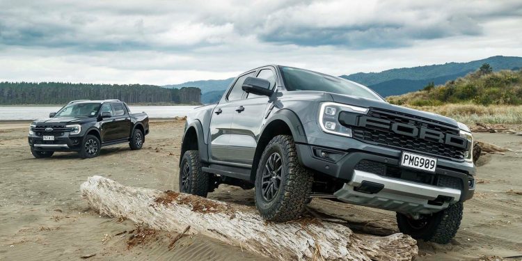 Ford Ranger Raptor vs Ford Ranger Wildtrak