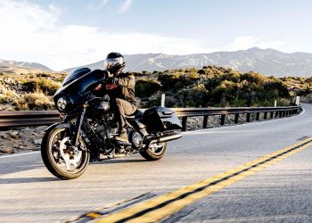 Harley-Davidson Street Glide ST action