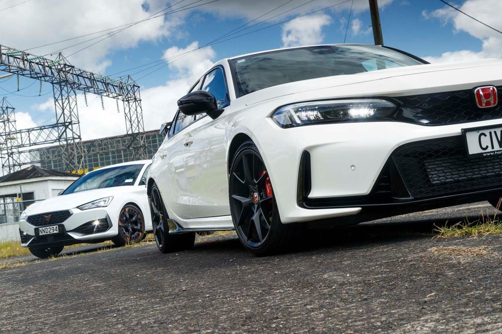 Honda Civic Type R vs Cupra Leon VZ low front static