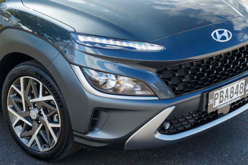 Hyundai Kona Hybrid headlight