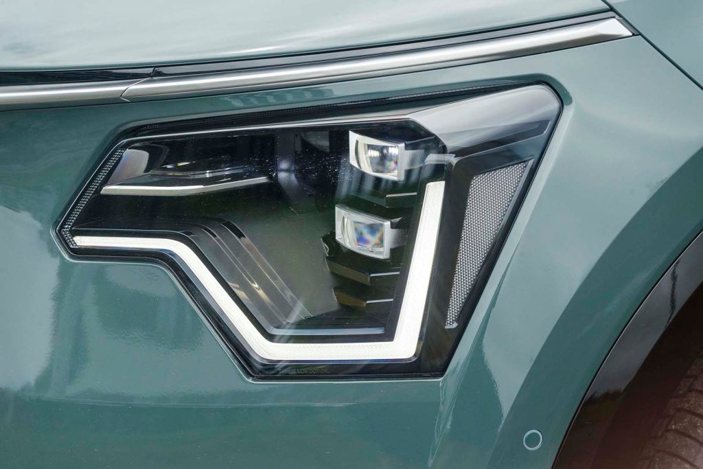 Kia Niro Hybrid GT-Line headlight