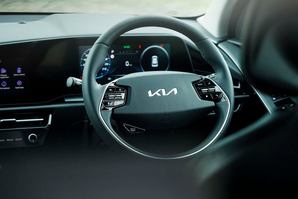 Kia Niro Hybrid GT-Line steering wheel