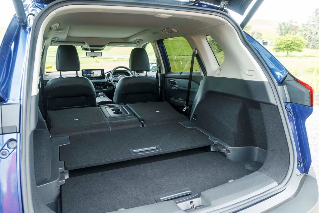 Nissan X-Trail Ti-L boot with seats folded