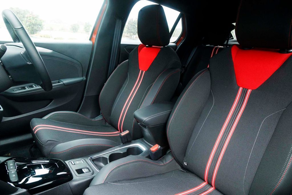 Opel Corsa-e SRi front seats