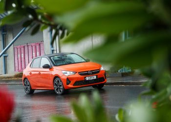 Opel Corsa-e SRi front static