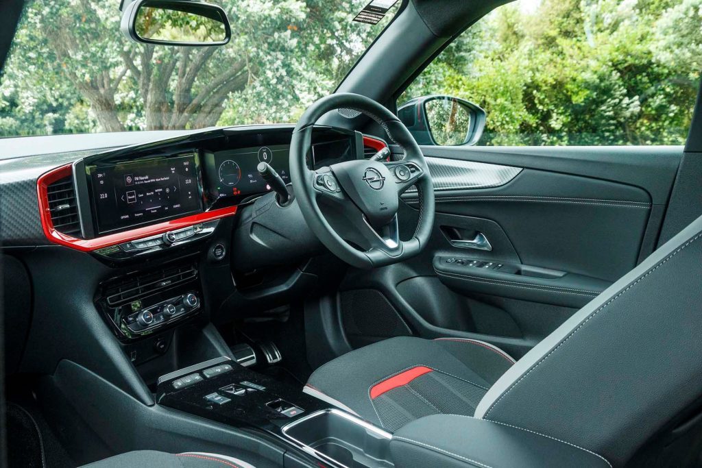 Opel Mokka SRi interior