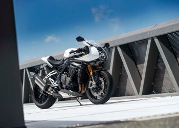 Triumph Speed Triple RR front static