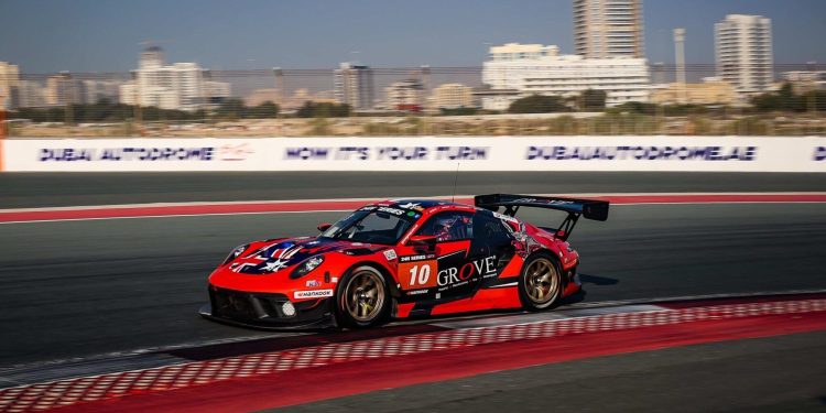 Grove Racing Porsche 911 GT3 at Dubai 24h race