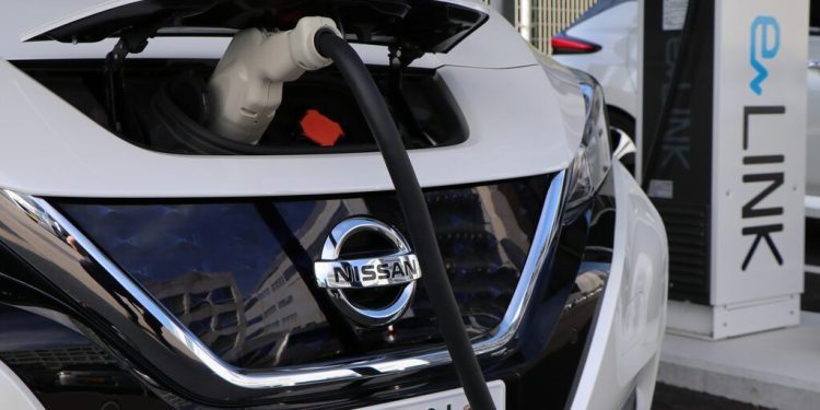 Nissan Leaf charging