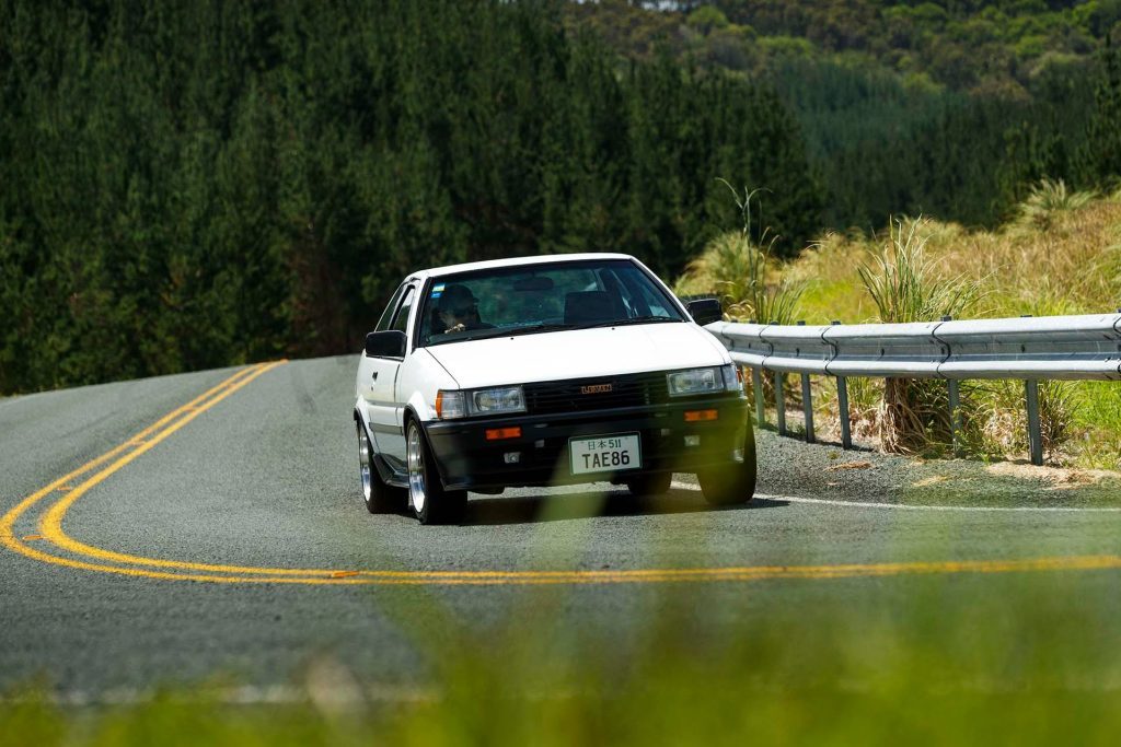 Toyota Corolla Levin GT cornering