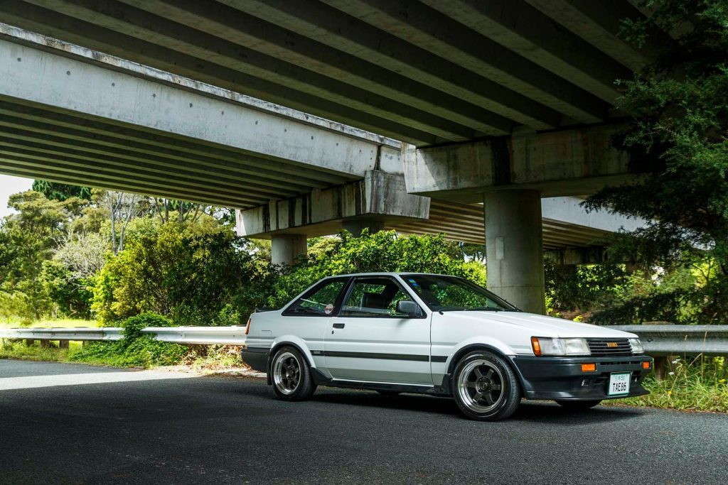 Toyota Corolla Levin GT under bridge