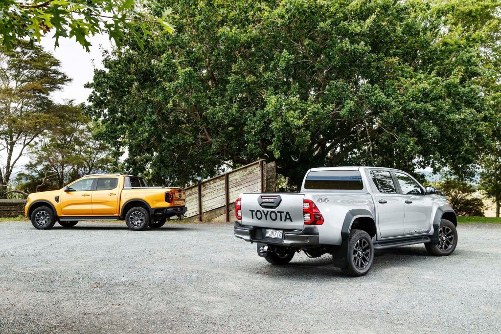 Ford Ranger Wildtrak vs Toyota Hilux SR5 Cruiser rear static