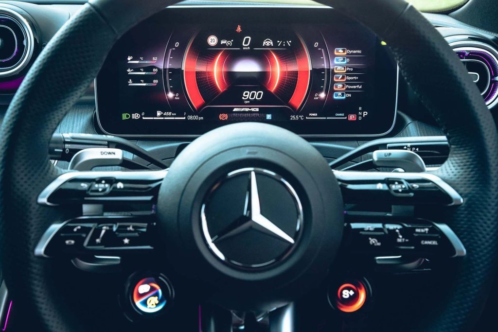 Mercedes-AMG C43 steering wheel