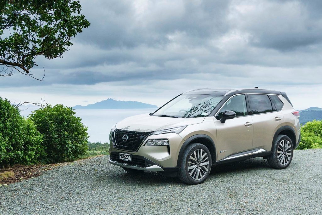 Nissan X-Trail e-Power Ti-L parked on hilltop