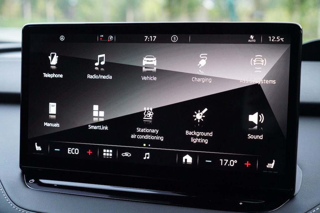 Skoda Enyaq screen