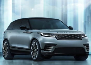 Range Rover Velar front three quarter view