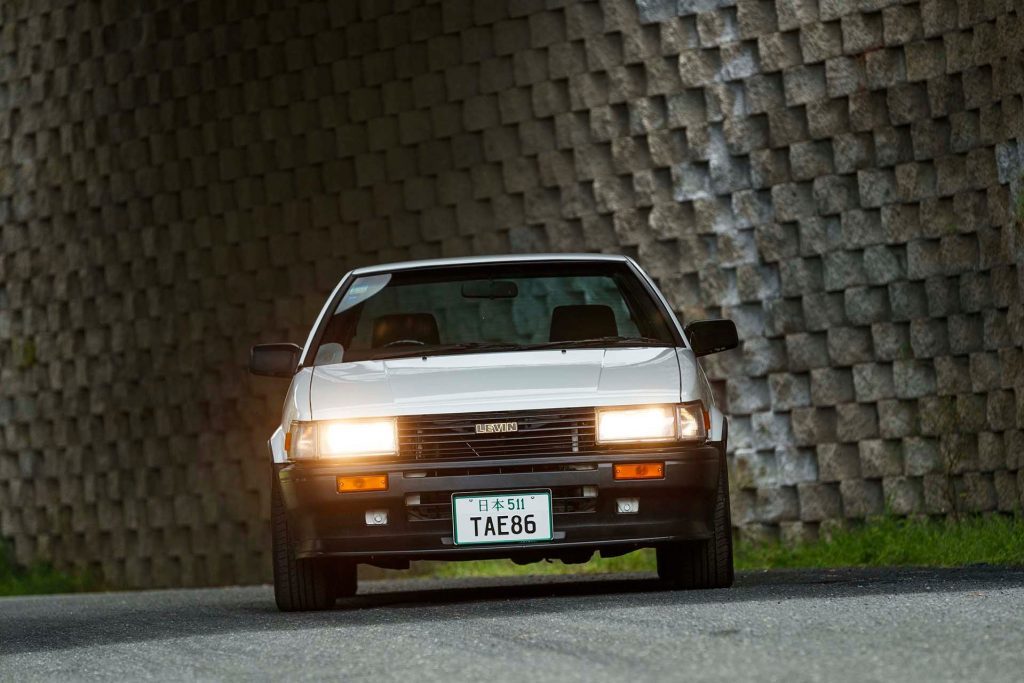 Toyota Corolla Levin GT full frontal in front of wall