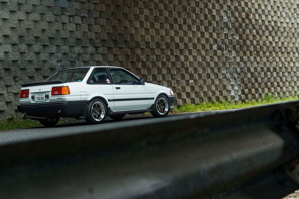 Toyota Corolla Levin GT low rear static