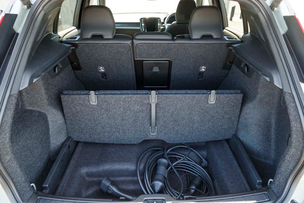 Volvo XC40 Recharge P8 boot