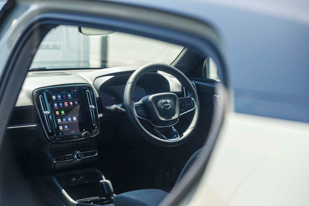 Volvo XC40 Recharge P8 interior