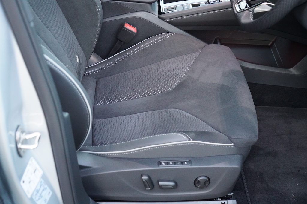 Skoda Enyaq front seat