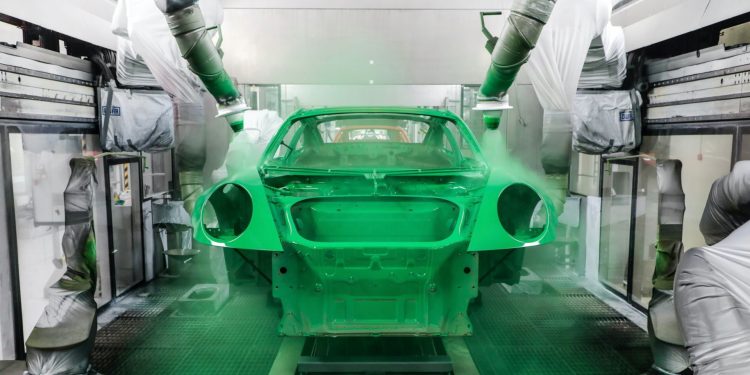 Porsche 911 GT3 being painted in Essmanngreen