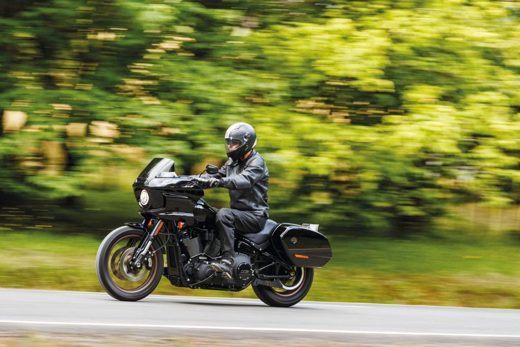 Harley-Davidson Low Rider ST