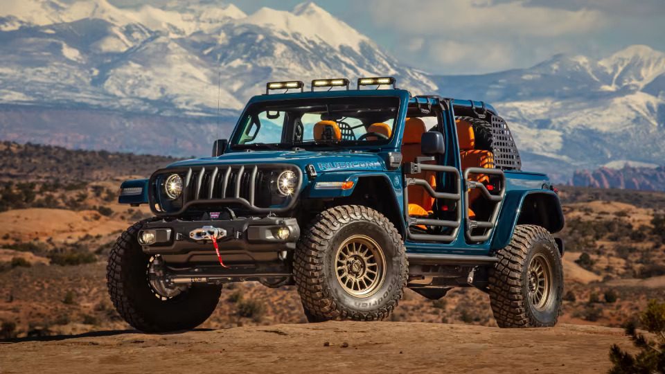 Jeep Wrangler Departure concept front three quarter view