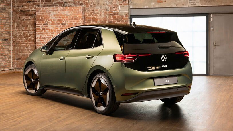 Volkswagen ID.3 facelift rear three quarter view