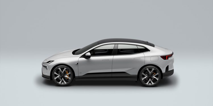 Polestar 4 side view